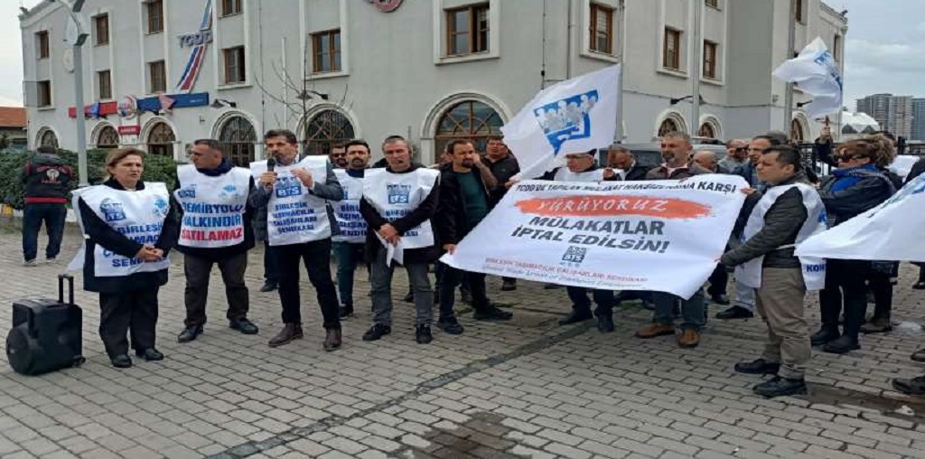 İzmir Şubemizden Basın Açıklaması; TCDD Mülakatları İptal Edilsin! Mülakatlar Kaldırılsın!
