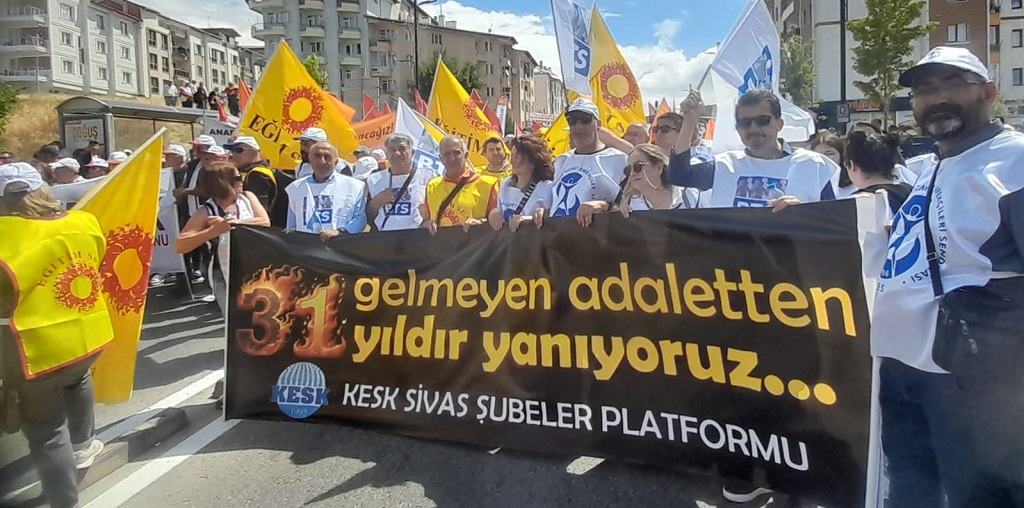 Sivas Katliamını Unutmadık Unutturmayacağız!
